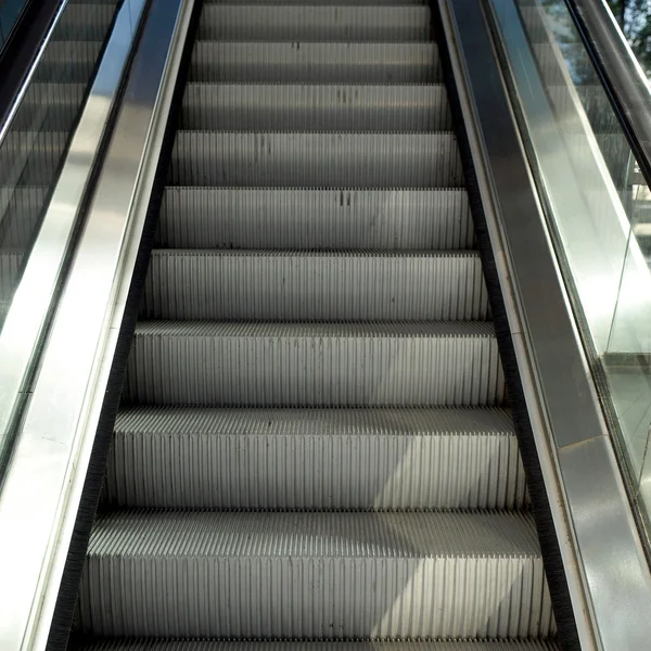 Obraz po ruchomych schodach — Zdjęcie stockowe