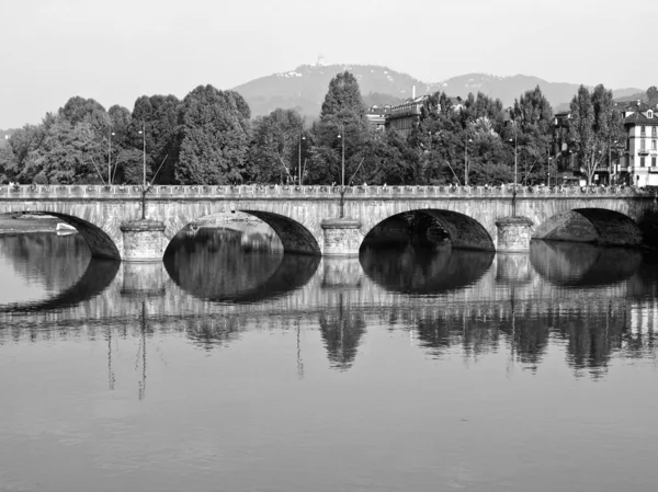 Річка Po, Турин — стокове фото