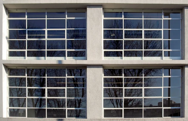 Industriële windows — Stockfoto