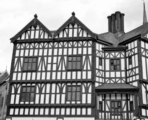 Tudor épület — Stock Fotó
