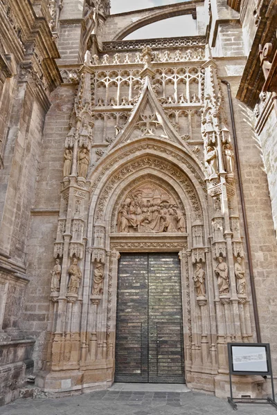 Katedralen i Sevilla — Stockfoto