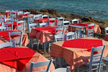 Restoran tarafından seaside, mykonos, Yunanistan.