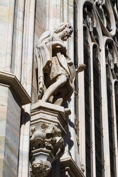 Kostel katedrály Duomo di Milano, Milán, Itálie — Stock fotografie