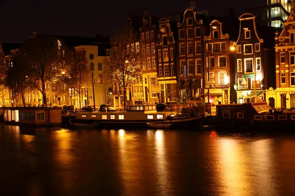 Amsterdam nocą, Holandia — Zdjęcie stockowe