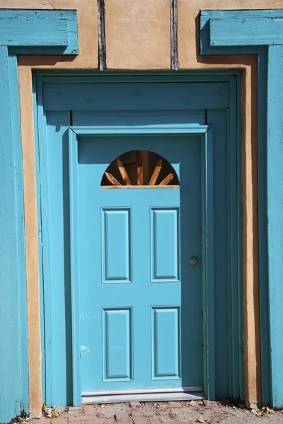Blå dør - Stock-foto