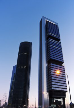 Cuatro torres iş alanı