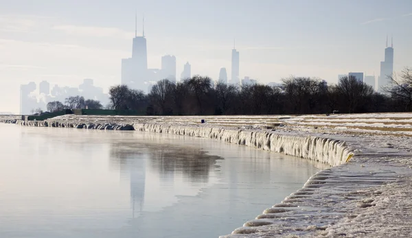 Ледяное утро в Чикаго — стоковое фото