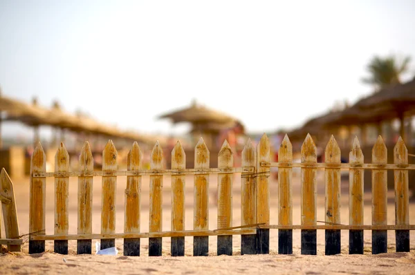 ビーチのフェンスの背景 ロイヤリティフリーのストック写真