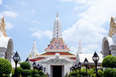 Beyaz pagoda.