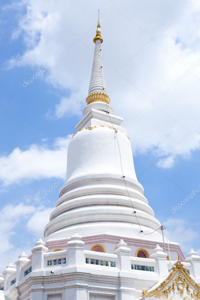 white pagoda. |图库照片08vachiraphan phangphan#7252760