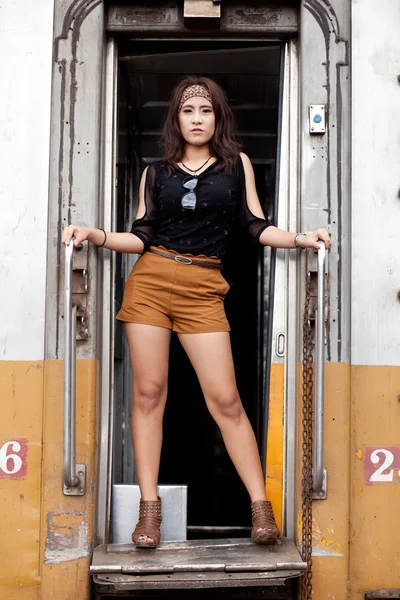 Fashion portrait asian girl — Stock Photo, Image