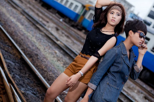 패션 세로 아시아 소녀 — 스톡 사진