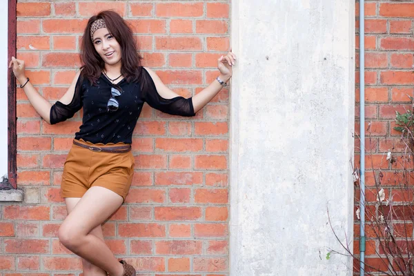 Mode portret Aziatisch meisje — Stockfoto