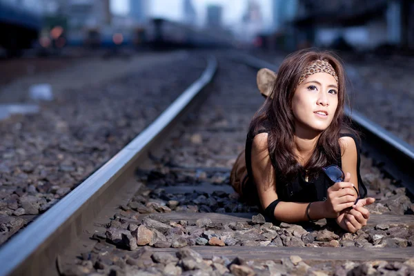 アジアの女の子はファッションの肖像画 — ストック写真