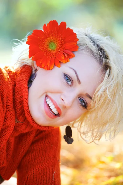 Vacker blond porträtt — Stockfoto