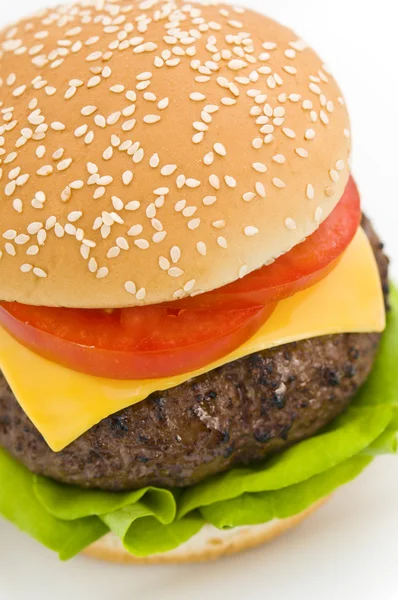 Klasyczne hamburgera z serem pomidor i sałatka — Zdjęcie stockowe