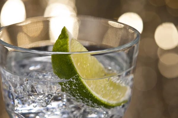 Gin tonikový koktejl — Stock fotografie