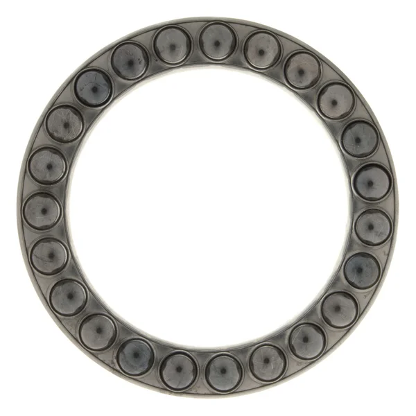 Cojinete parte de la ronda en un anillo, aislado sobre fondo blanco — Foto de Stock