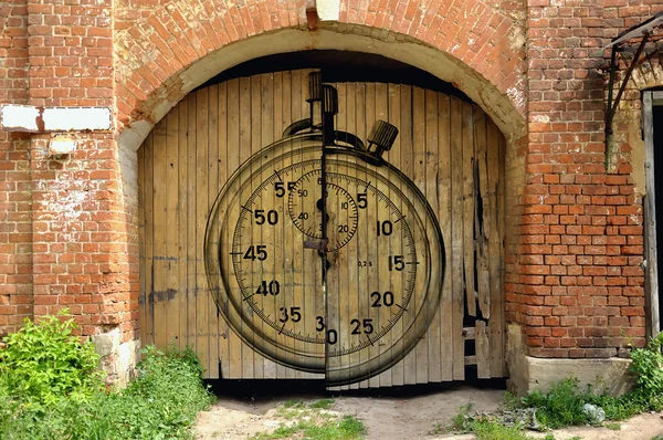 Χρονόμετρο κολάζ και ξύλινα πύλες — Φωτογραφία Αρχείου