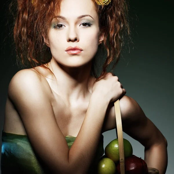 Szép szexuális vörös hajú lány portréja — Stock Fotó
