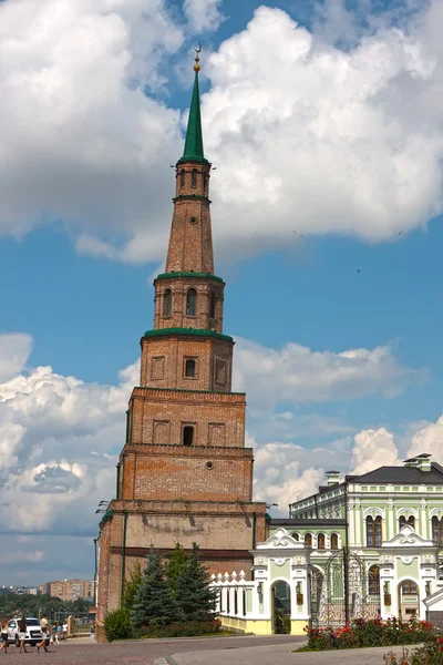 Krzywa Wieża z Kazan Kremlin (Rosja) — Zdjęcie stockowe