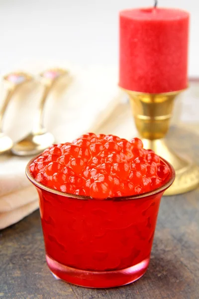 Caviar rouge frais avec cuillère — Photo