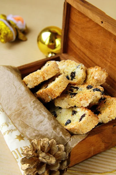 Traditional Italian biscotti cookies with almonds — Stock Photo, Image