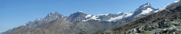 Panorama de montagne suisse Photo De Stock