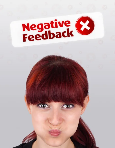 Menina olhando para sinais negativos positivos — Fotografia de Stock