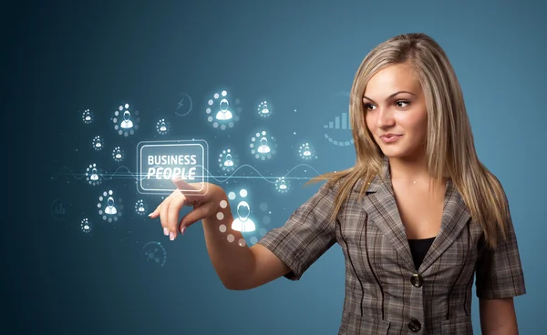 Geschäftsfrau drückt moderne Business-Knöpfe — Stockfoto