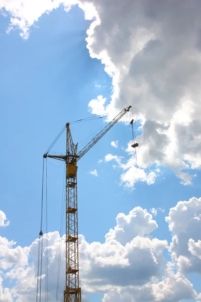 Budowa nowego domu wysokiej Crane — Zdjęcie stockowe