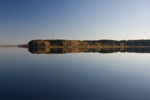 Осінні озера ліс — стокове фото