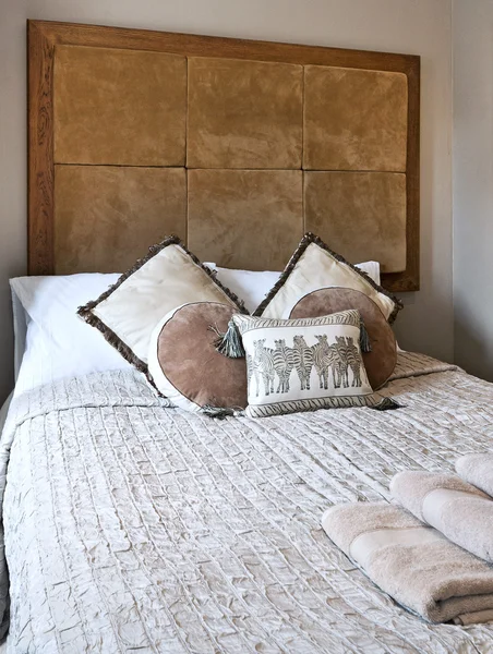 Camera da letto stile popolare africano — Foto Stock