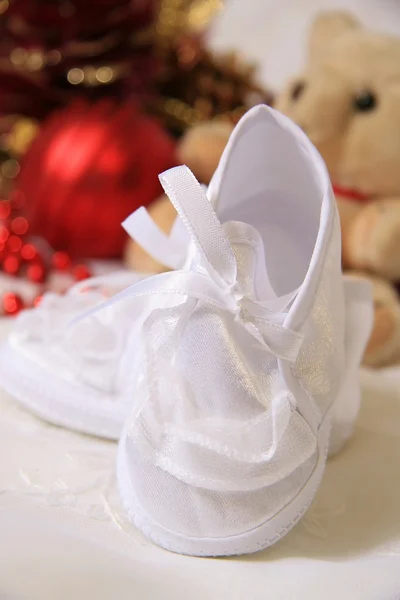 Fehér baba cipő Jogdíjmentes Stock Képek