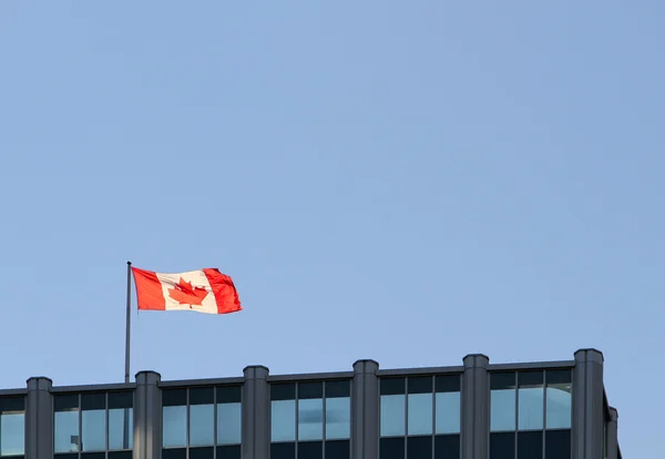 Kuleye Kanada bayrağı — Stok fotoğraf