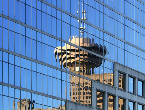 Reflexão da janela — Fotografia de Stock