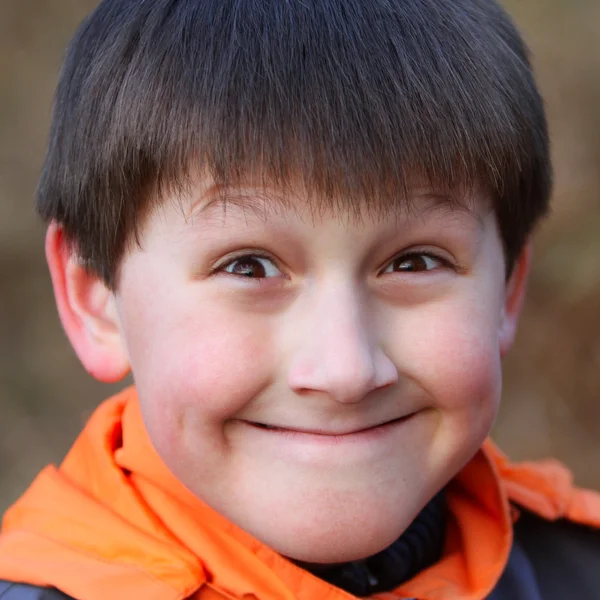 Szczegół portret radosny szczęśliwy chłopiec — Zdjęcie stockowe