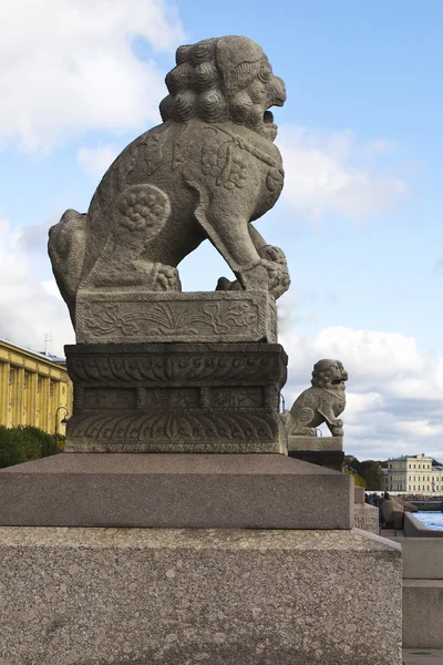 saint-petersburg, Rusya Federasyonu, aslan heykeli