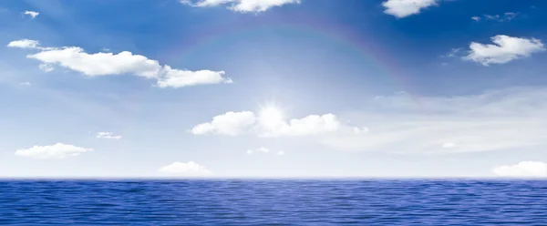 Céu do mar bonito e por do sol — Fotografia de Stock