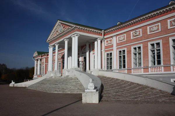 Moskwa. kuskovo Zespół pałacowo-parkowy z XVIII wieku. Pałac. — Zdjęcie stockowe