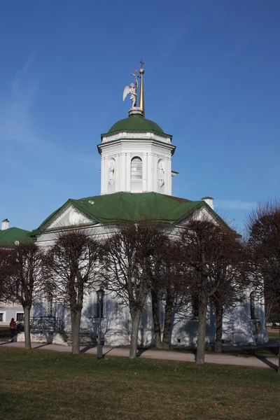 Moskwa. kuskovo Zespół pałacowo-parkowy z XVIII wieku. Kościół. — Zdjęcie stockowe