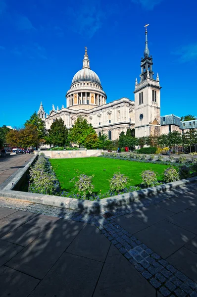 伦敦圣保罗大教堂 — 图库照片