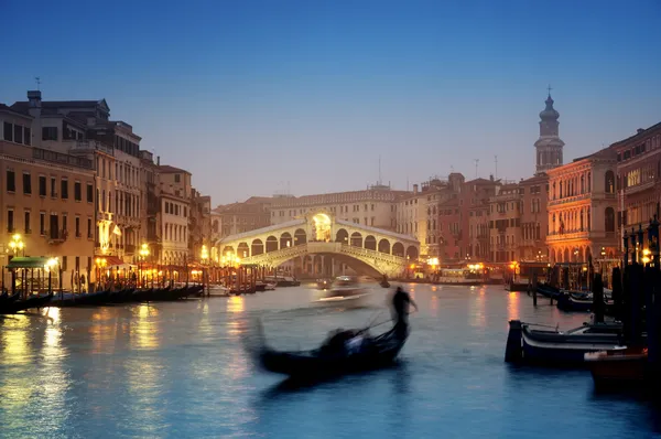 リアルト橋ヴェネツィア - イタリア — ストック写真
