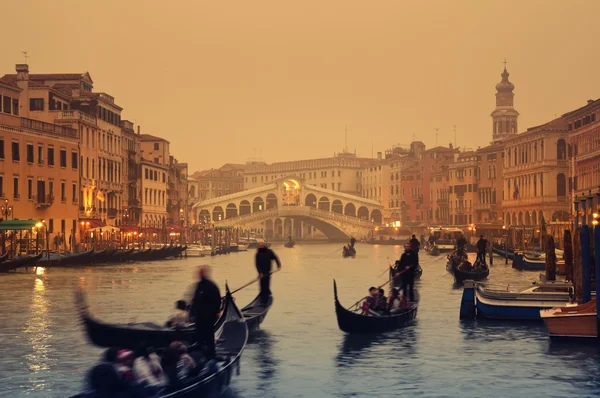 Rialto Köprüsü, Venedik - İtalya — Stok fotoğraf