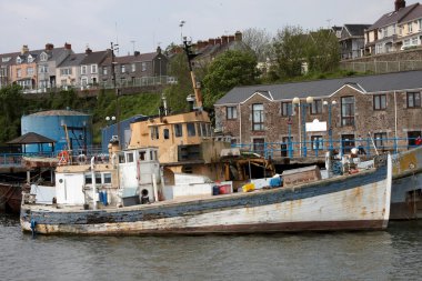 A boat in dock clipart