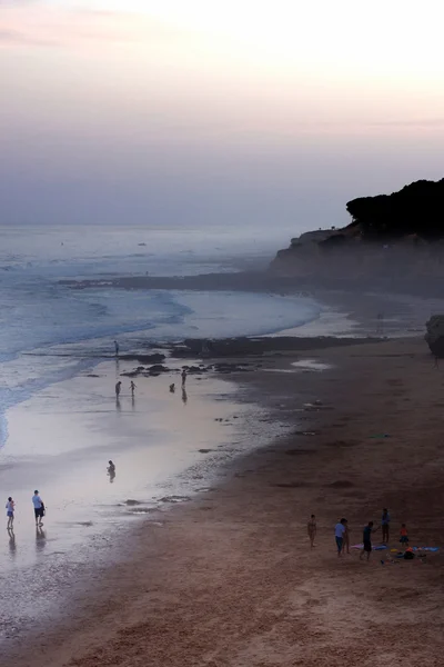 Населених пляжі в Португалії — стокове фото