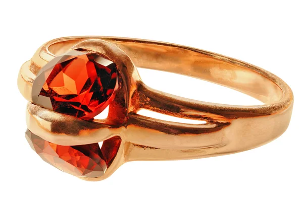 Zlatý prsten s granát — Stock fotografie