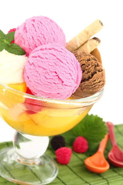 Ice cream and fruits in a bowl — Stock Photo, Image