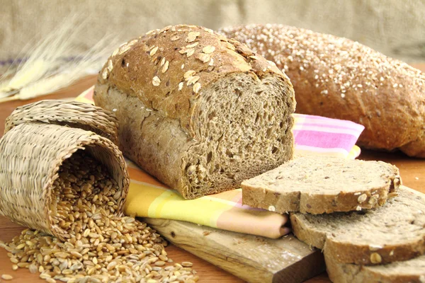 Vers gesneden brood — Stockfoto