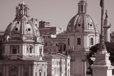 Santa apostoli Kilisesi ve kare, Roma